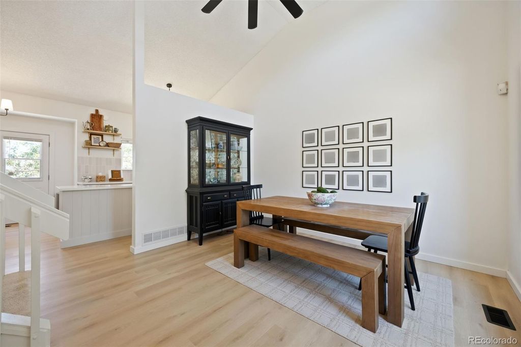 Image 4 of property listing at 5774 S Jebel Way, Centennial, CO 80015