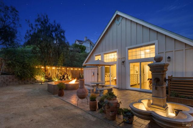 70 Marina Ridge Ct, Vallejo, CA 94591