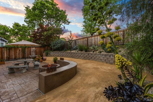 70 Marina Ridge Ct, Vallejo, CA 94591