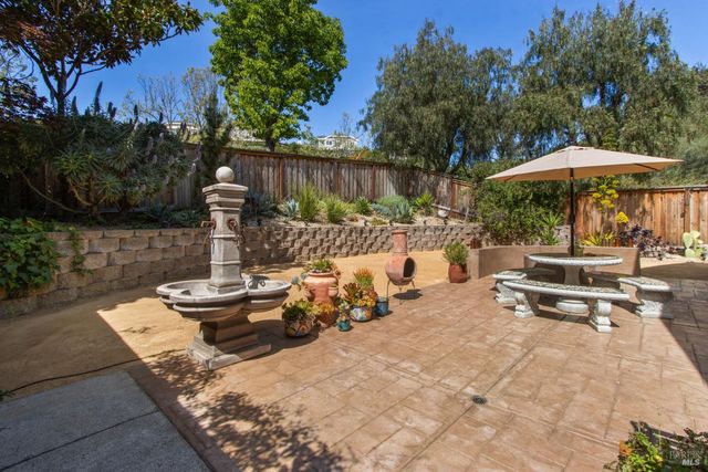 70 Marina Ridge Ct, Vallejo, CA 94591