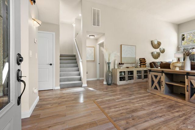 70 Marina Ridge Ct, Vallejo, CA 94591