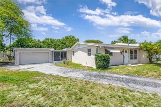 27 Robalo Court, North Palm Beach, FL 33408