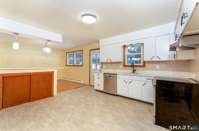 464 French Street, Watertown, CT 06779