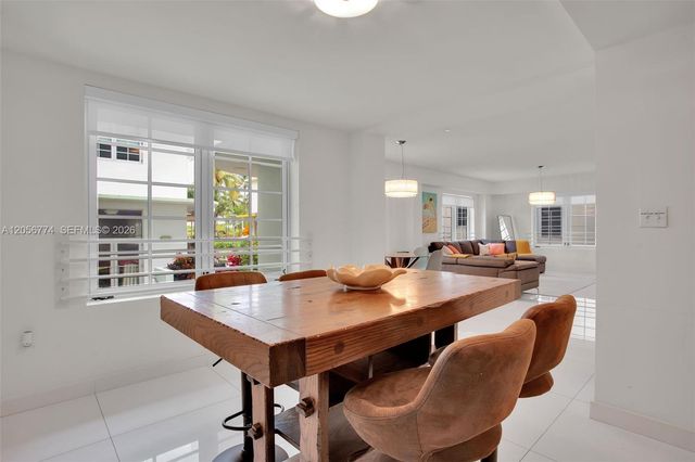 1250 Ocean Dr 2N, Miami Beach, FL 33139