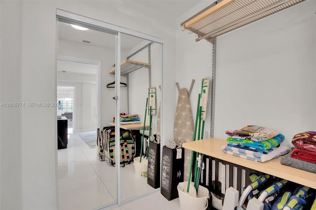1250 Ocean Dr 2N, Miami Beach, FL 33139