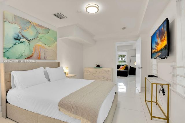 1250 Ocean Dr 2N, Miami Beach, FL 33139