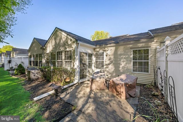 20 PEPPERGRASS DR N, Mt Laurel, NJ 08054