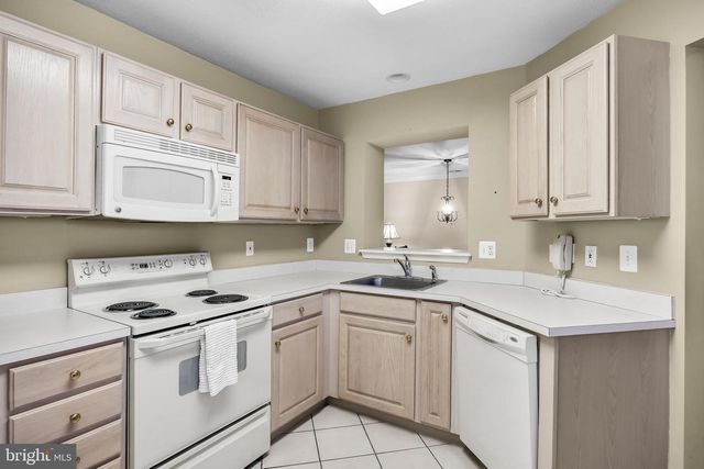 20 PEPPERGRASS DR N, Mt Laurel, NJ 08054