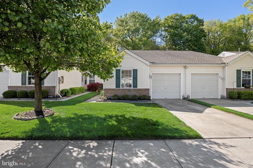 20 PEPPERGRASS DR N, Mt Laurel, NJ 08054