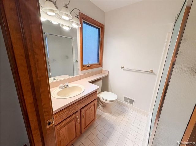 52186 Jacqueline Court, Macomb, MI 48042