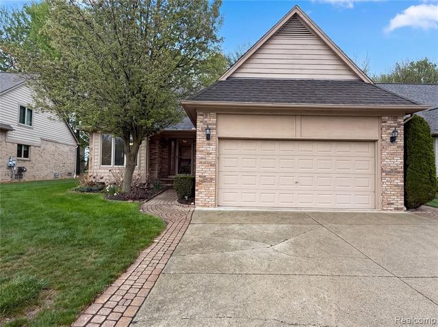 52186 Jacqueline Court, Macomb, MI 48042