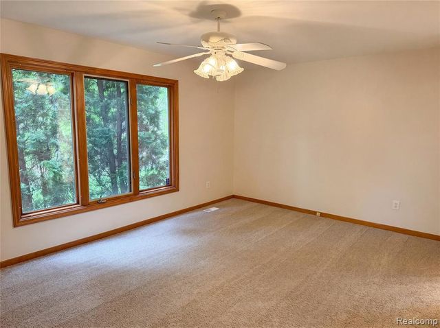 52186 Jacqueline Court, Macomb, MI 48042