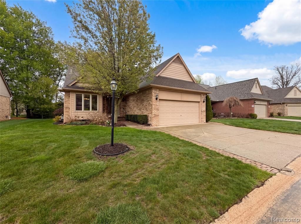 52186 Jacqueline Court, Macomb, MI 48042