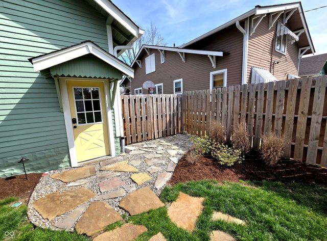 60 N Kenyon Street, Indianapolis, IN 46219