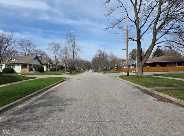 60 N Kenyon Street, Indianapolis, IN 46219