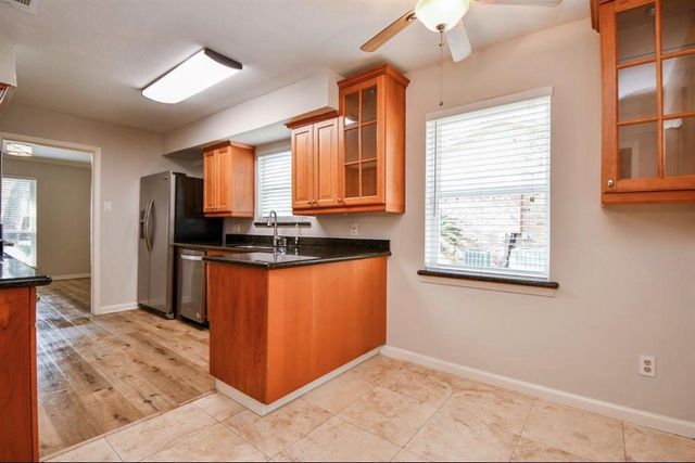 10706 Inwood Drive, Houston, TX 77042