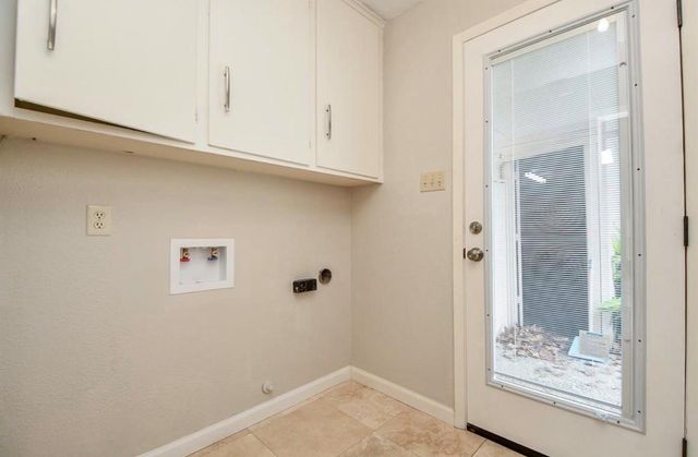 10706 Inwood Drive, Houston, TX 77042