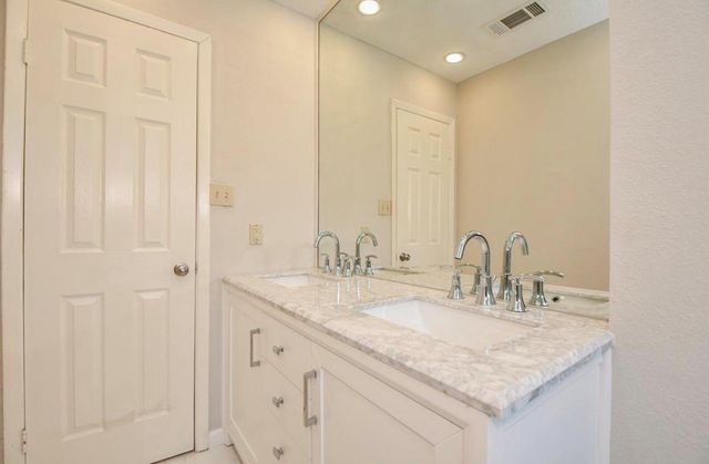 10706 Inwood Drive, Houston, TX 77042