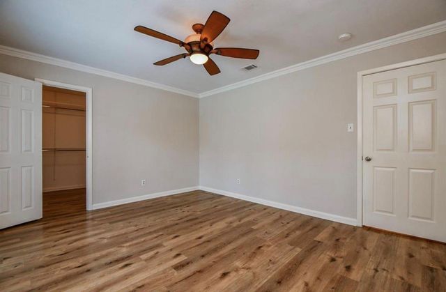 10706 Inwood Drive, Houston, TX 77042