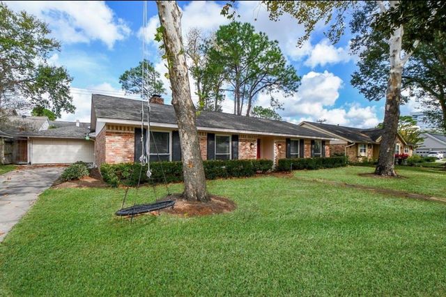 10706 Inwood Drive, Houston, TX 77042