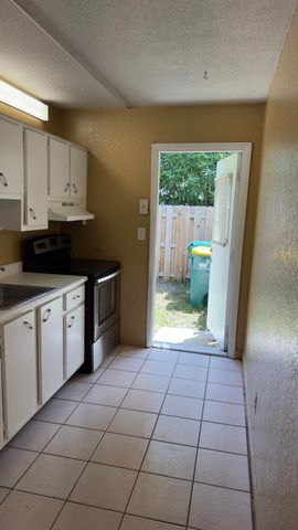 5630 NW 15th Street, Lauderhill, FL 33313