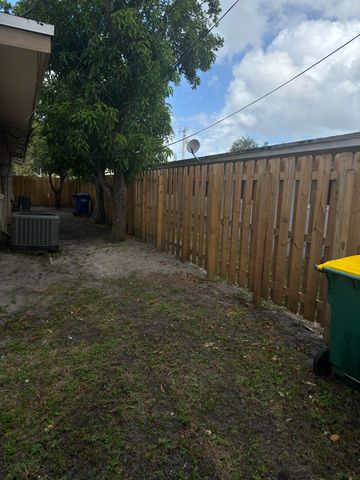 5630 NW 15th Street, Lauderhill, FL 33313