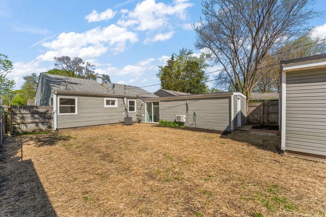 11 N Guyer Street, Hobart, IN 46342