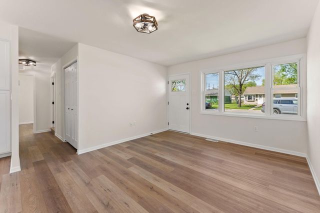 11 N Guyer Street, Hobart, IN 46342
