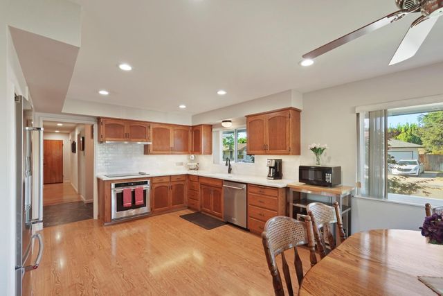 610 W Tokay St, Lodi, CA 95240