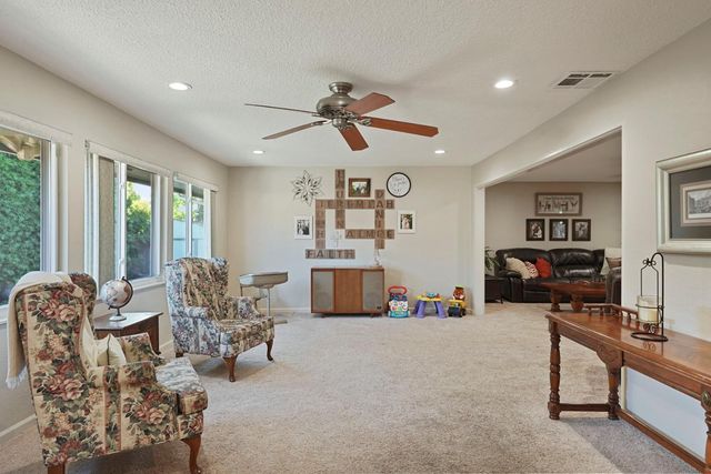 610 W Tokay St, Lodi, CA 95240