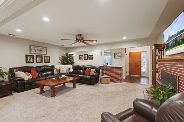 610 W Tokay St, Lodi, CA 95240