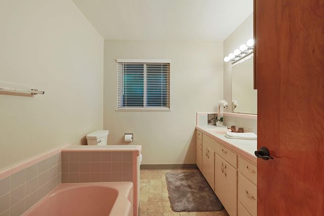 610 W Tokay St, Lodi, CA 95240