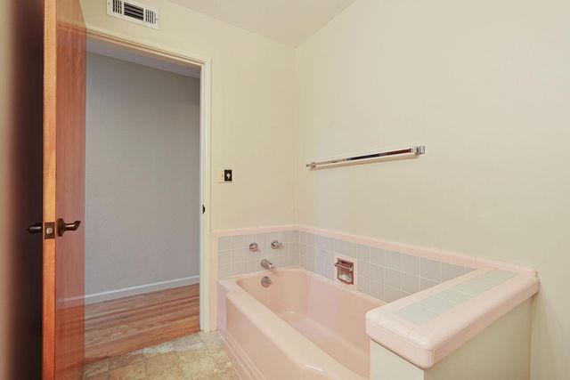 610 W Tokay St, Lodi, CA 95240