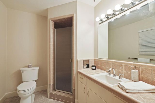 610 W Tokay St, Lodi, CA 95240