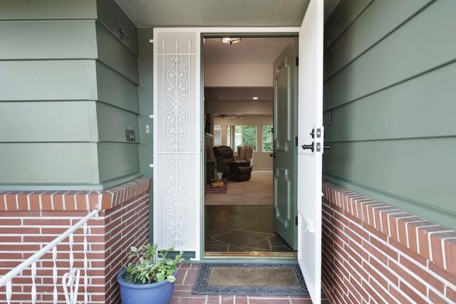 610 W Tokay St, Lodi, CA 95240