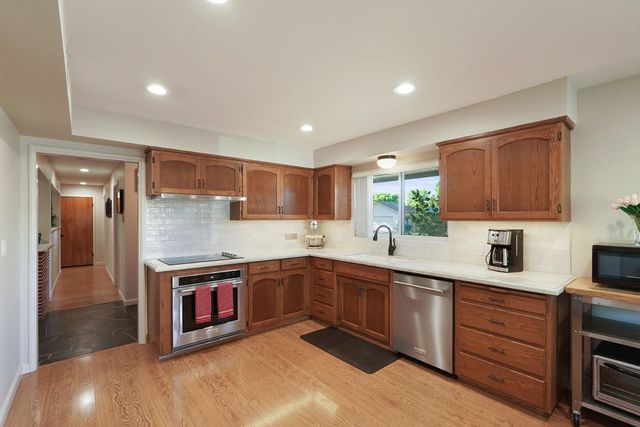 610 W Tokay St, Lodi, CA 95240