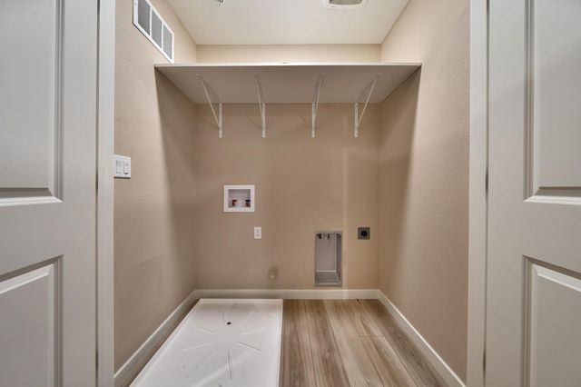 2736 Bedell St, Lincoln, CA 95648