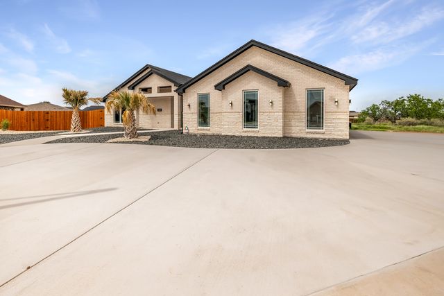5201 Riviera Lane, San Angelo, TX 76904