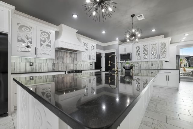 5201 Riviera Lane, San Angelo, TX 76904