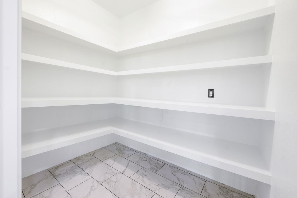 Image 36 of property listing at 5201 Riviera Lane, San Angelo, TX 76904