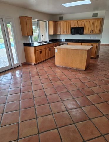 5240 E Cholla Street, Scottsdale, AZ 85254