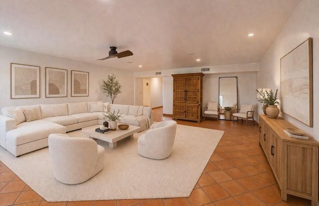 5240 E Cholla Street, Scottsdale, AZ 85254