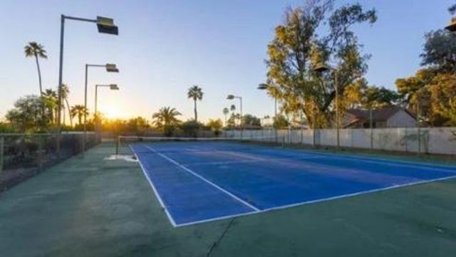 5240 E Cholla Street, Scottsdale, AZ 85254