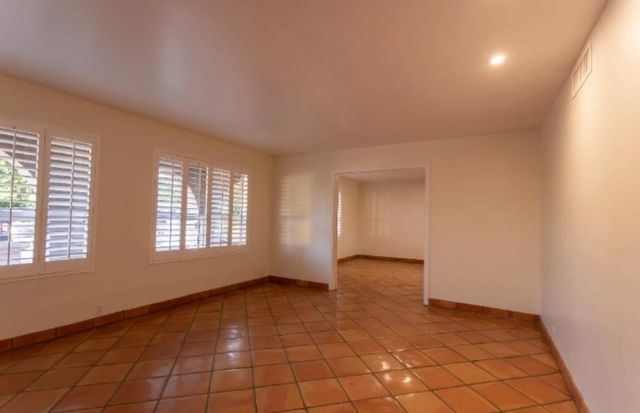 5240 E Cholla Street, Scottsdale, AZ 85254