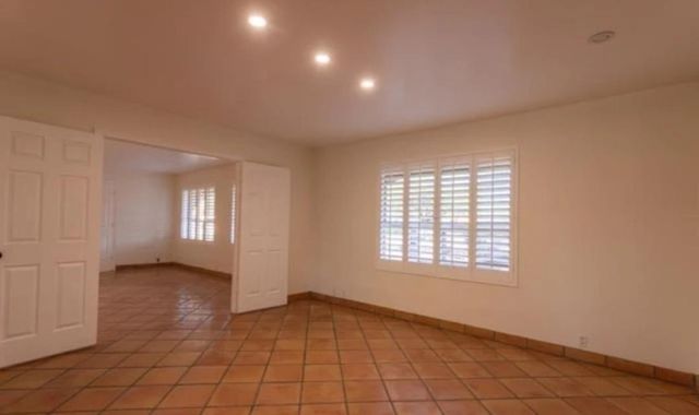 5240 E Cholla Street, Scottsdale, AZ 85254