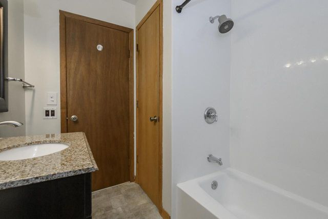 2113 Garven COURT, Waukesha, WI 53188