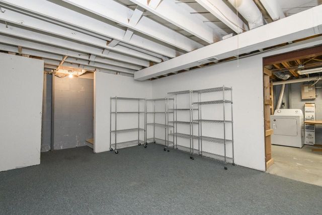 2113 Garven COURT, Waukesha, WI 53188