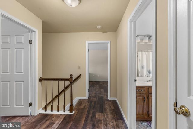 4507 MANCE DR, Harrisburg, PA 17112