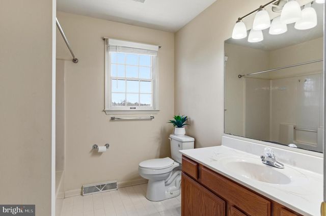 4507 MANCE DR, Harrisburg, PA 17112