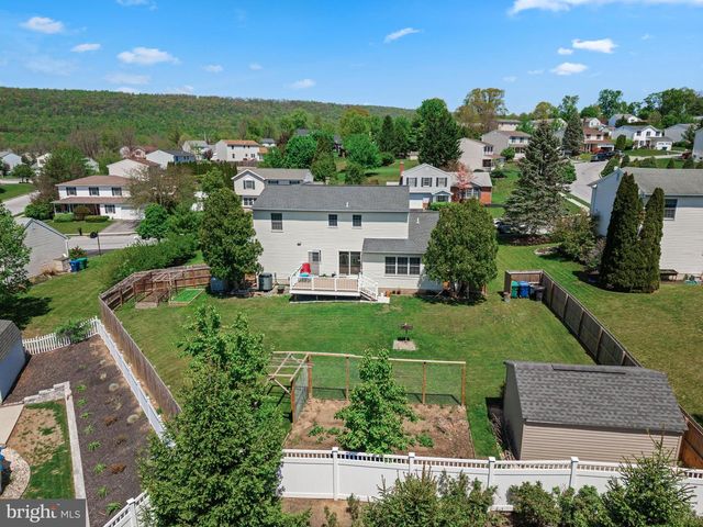 4507 MANCE DR, Harrisburg, PA 17112